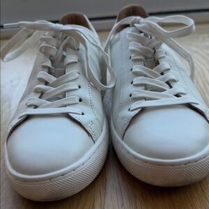 Quince Everyday Leather Sneakers – Women’s 7.5 – White Minimal Lace-Up